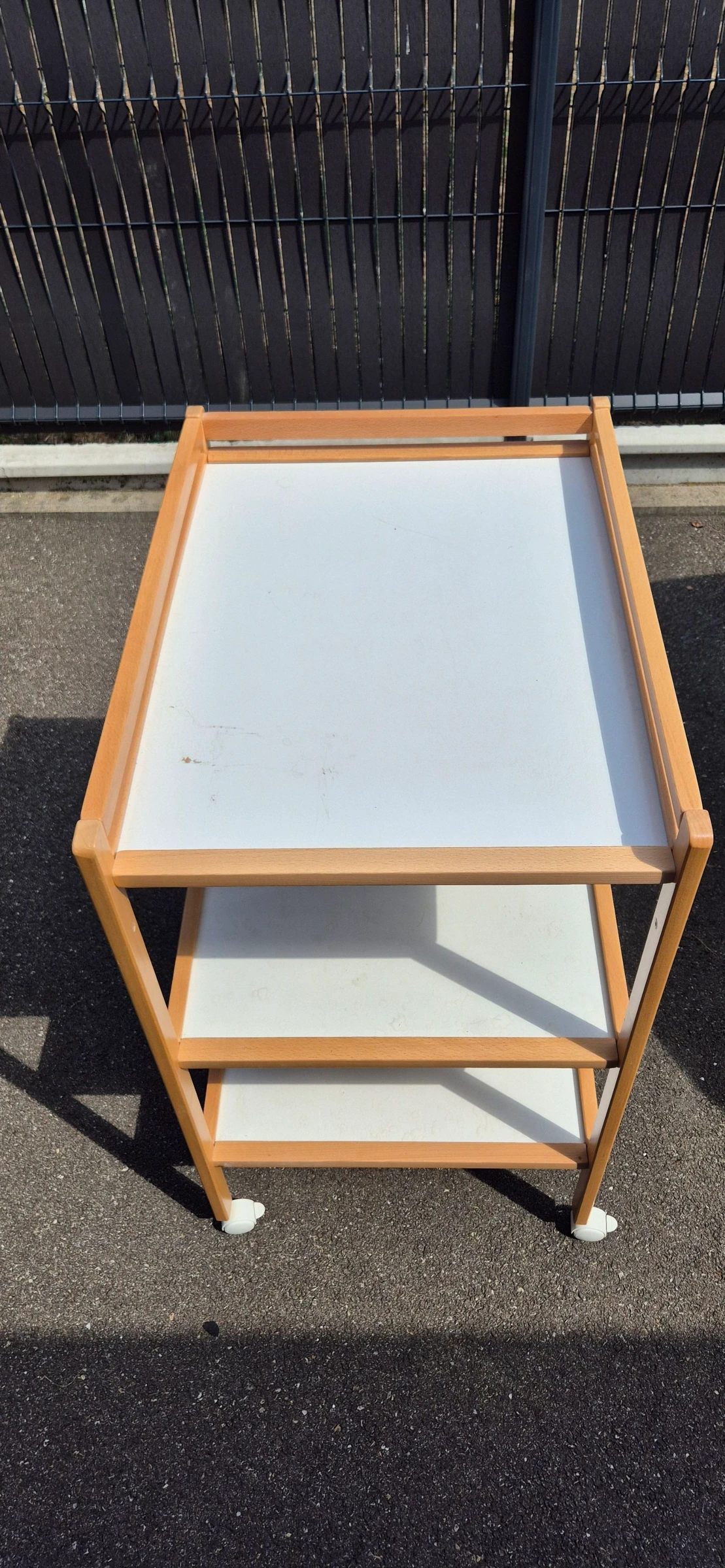 Mesa de troca com rodas – photo 8
